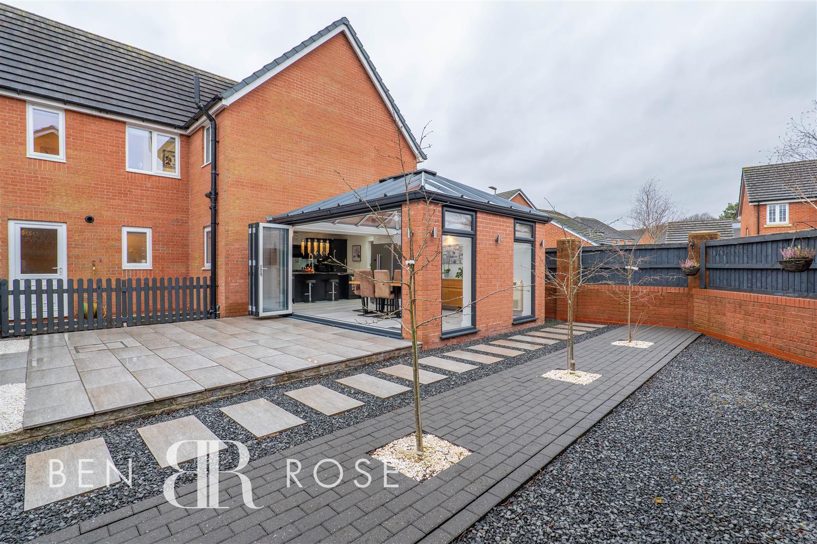 Moss Nook Drive, Preston